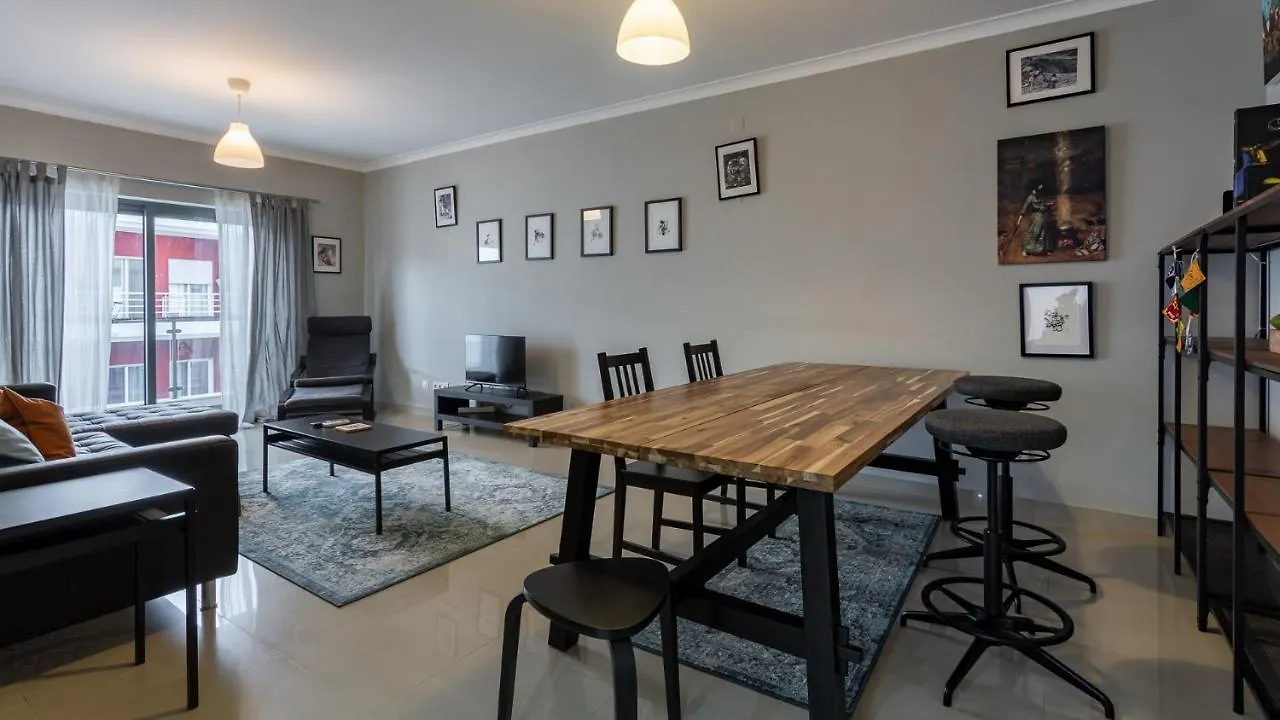 Spacious & Modern 3Bdr Apartment In Algarve By Lovelystay Silves
