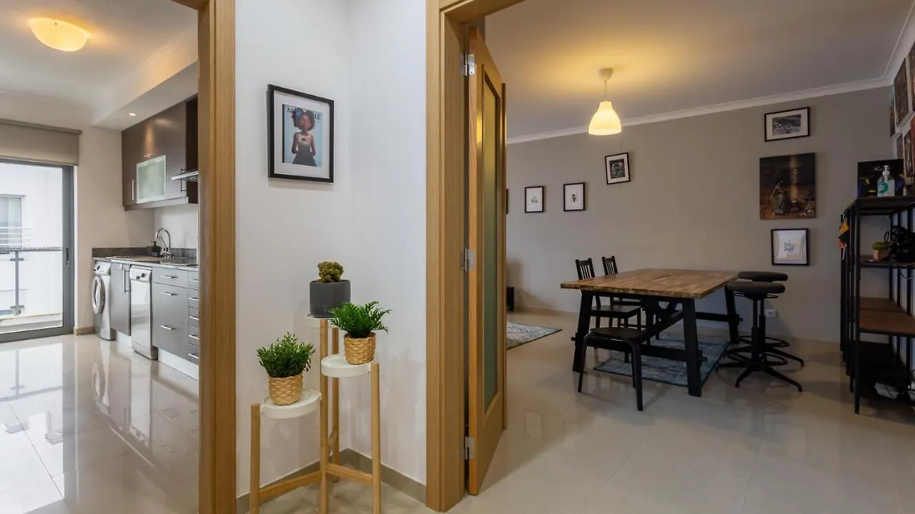 Spacious & Modern 3Bdr Apartment In Algarve By Lovelystay Silves